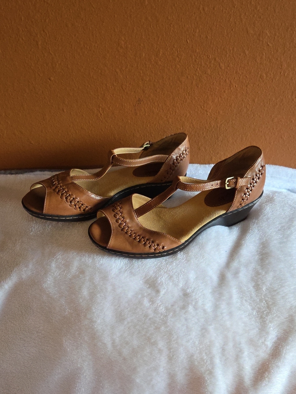Softspots Peep-Toe T-strap Sandals
